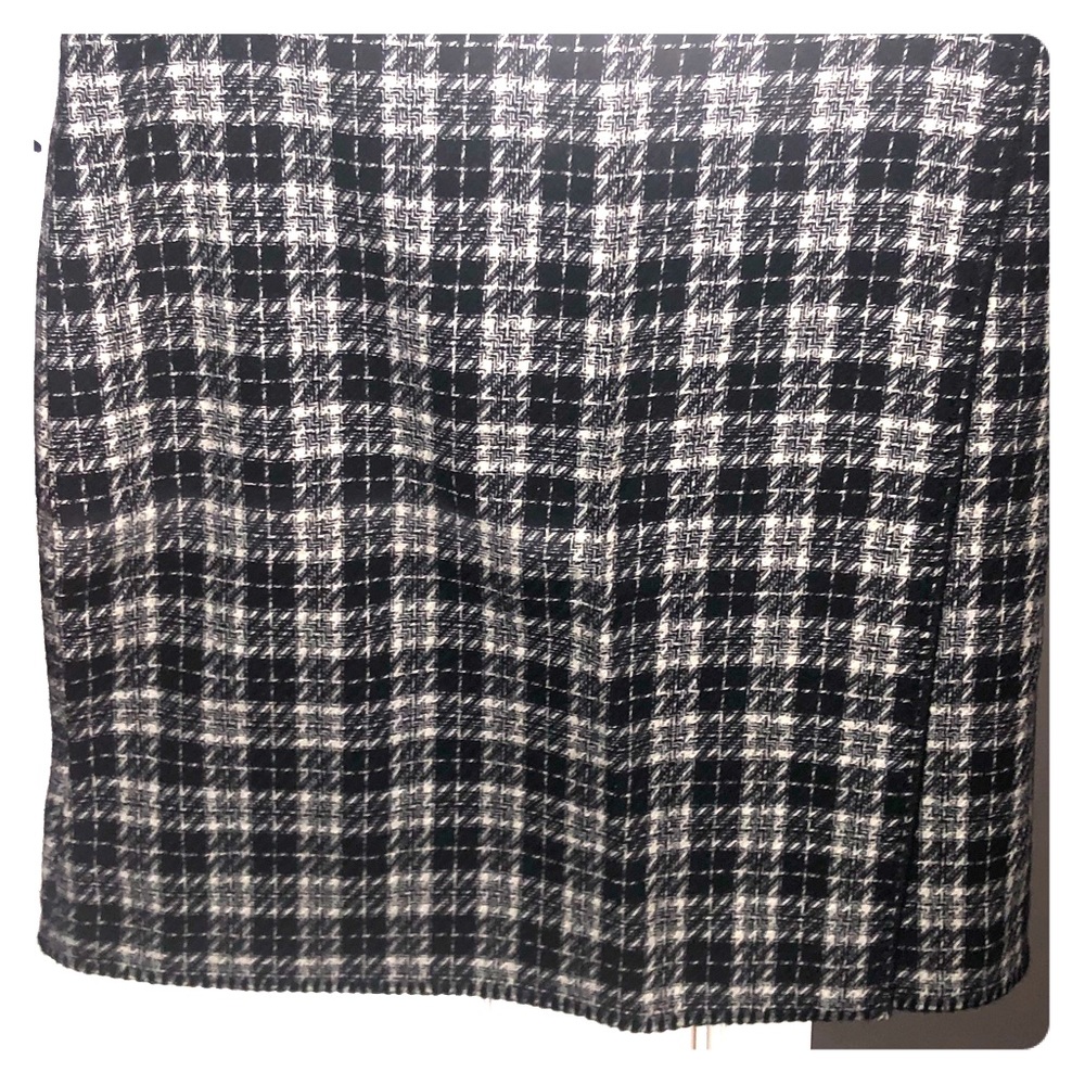 Wool skirt